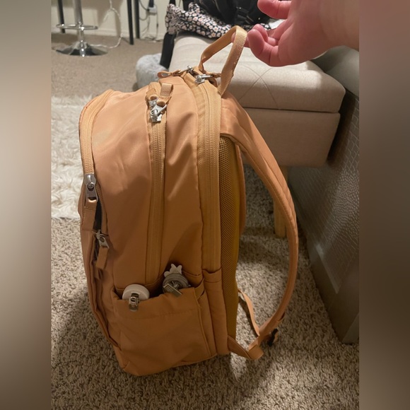 All in Motion backpack - Picture 2 of 8